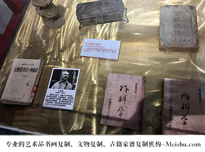 华阴市-被遗忘的自由画家,是怎样被互联网拯救的?